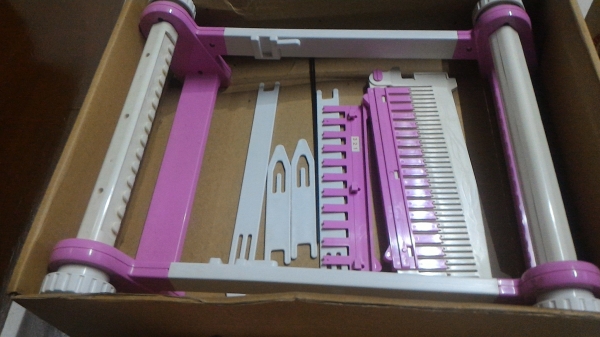 เครื่องถัดทอผ้า TAKARA ของใหม่จากญี่ปุ่นอุปกรณ์ครบ เอามาทดผ้าพันคอหรืออื่นไว้ใช้ได้