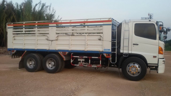 HINO.เมกก้า10ล้อเพลาเดียว.ปี56.เครื่อง260.6,30เมตร.มือ1ออกห้าง.สภาพสวยพร้อมใช้----
