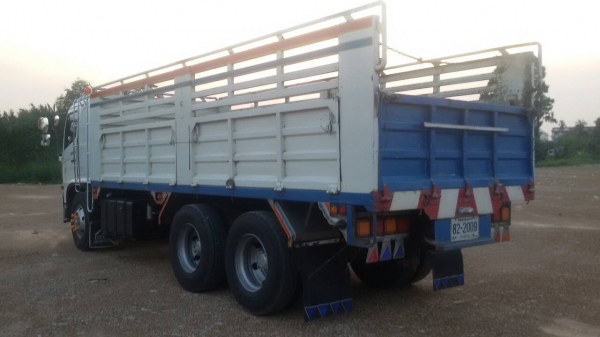 HINO.เมกก้า10ล้อเพลาเดียว.ปี56.เครื่อง260.6,30เมตร.มือ1ออกห้าง.สภาพสวยพร้อมใช้----