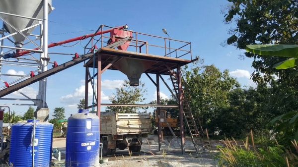 ขายแพนท์ปูนพร้อมใช้ครบชุด แบบแห้งนะครับ ราคาคุยกันได้ ขายแพนท์ปูนพร้อมใช้ครบชุด แบบแห้งนะครับ ราคาคุยกันได้