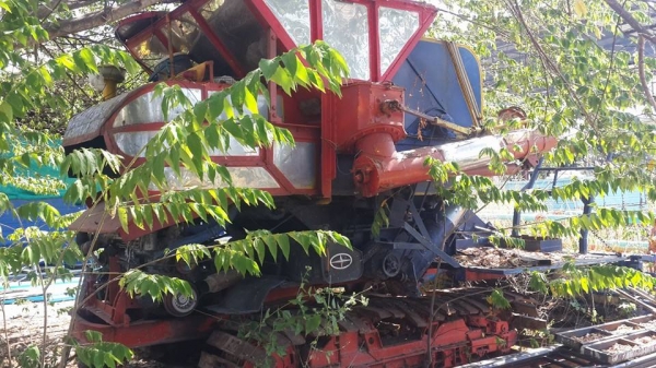 ขายตามสภาพรถเกี่ยวข้าว เครื่อง185โบว์ ช่วงล่าง10ปั๊มไดกิ้น22 สภาพติดได้เกี่ยวได้เช็คระบบ อุ้ม2ตัน