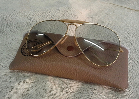 อภิมหาแว่นตาเลนส์ออโต้  B&amp;L RAY-BAN AVIATOR MacArthur Outdoorsman USA  บิ๊กไซซ์!