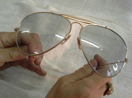 อภิมหาแว่นตาเลนส์ออโต้  B&amp;L RAY-BAN AVIATOR MacArthur Outdoorsman USA  บิ๊กไซซ์!