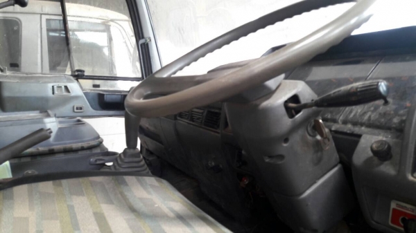 10ล้อดั้ม240แรง2เพลา..HINO FM3MNLD...เล่มพร้อม. ไมล์71540กม.ใช้น้อย. กระจกไฟฟ้า รถสวยมากๆ