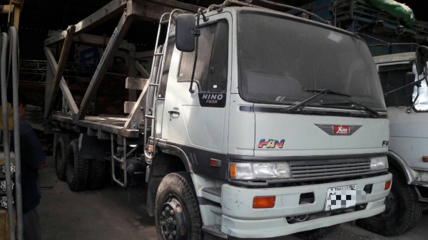 10ล้อดั้ม240แรง2เพลา..HINO FM3MNLD...เล่มพร้อม. ไมล์71540กม.ใช้น้อย. กระจกไฟฟ้า รถสวยมากๆ
