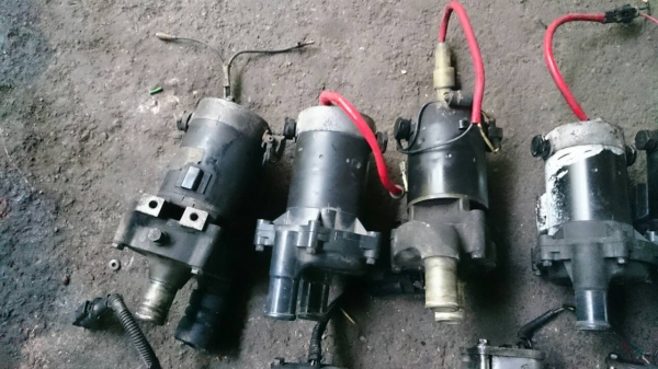 ปั๊มน้ำโม่ปูน DC 24 Volt ญีปุ่น สภาพสวย ๆ ครับ ปั๊มน้ำโม่ปูน DC 24 Volt ญีปุ่น สภาพสวย ๆ ครับ