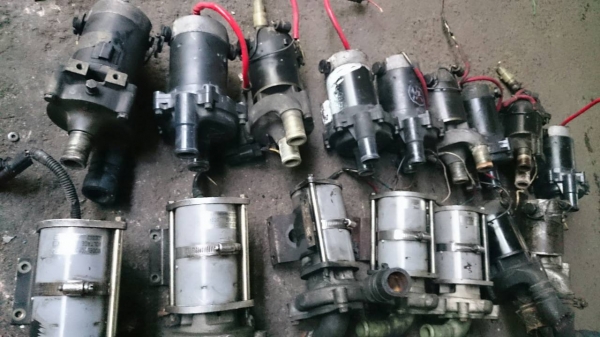 ปั๊มน้ำโม่ปูน DC 24 Volt ญีปุ่น สภาพสวย ๆ ครับ