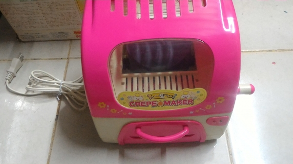 เครื่องทำแผ่นแป้งพร้อมย่างให้เสร็จโคยการหมุนย่าง CREPE MAKER