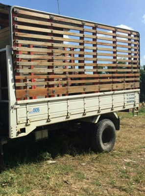 ขายๆ 780,000บ อีซูซุ NQR175ปี56ช่วงยาว4.30ม สภาพเดิมๆสวยกริ๊ปทั้งคัน ทะเบียนพรัอมโอน ราคา 780,000บ ครับ