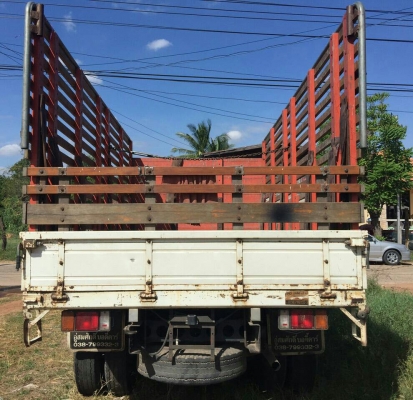 ขายๆ 780,000บ อีซูซุ NQR175ปี56ช่วงยาว4.30ม สภาพเดิมๆสวยกริ๊ปทั้งคัน ทะเบียนพรัอมโอน ราคา 780,000บ ครับ