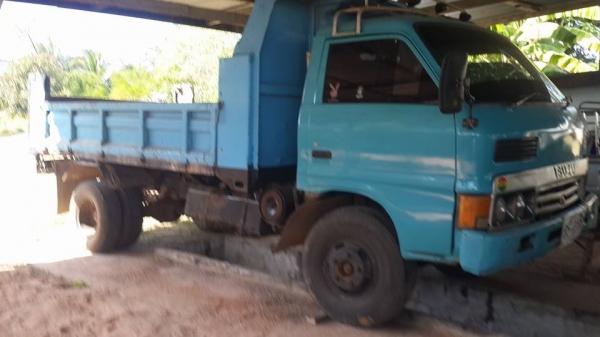 ขาย6ล้อดัมพ์ อีซูซุks110 ฝาขาวกระบะยาว3.90แชชซีสวย แอร์เย็นเครื่องดี พ.เพาเวอร์ เอกสารเล่มทะเบียนพร้อมโอน ขาย6ล้อดัมพ์ อีซูซุks110 ฝาขาวกระบะยาว3.90แชชซีสวย แอร์เย็นเครื่องดี พ.เพาเวอร์ เอกสารเล่มทะเบียนพร้อมโอน