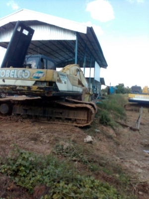 ขายรถขุดโกเบลโก้ แบ็คโค sk200มาร์คทรี ไฟฟ้าเต็ม โซ่ใหม่2แสน บูมเดิม เครื่องดี พร้อมทำงาน ขายรถขุดโกเบลโก้ แบ็คโค sk200มาร์คทรี ไฟฟ้าเต็ม โซ่ใหม่2แสน บูมเดิม เครื่องดี พร้อมทำงาน