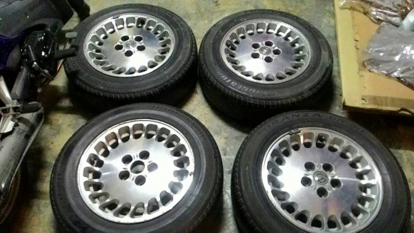 แม็กซ์เดิม Cefiro ขอบ 16 นิ้ว 5/114 ลายทานตะวัน2700บาท