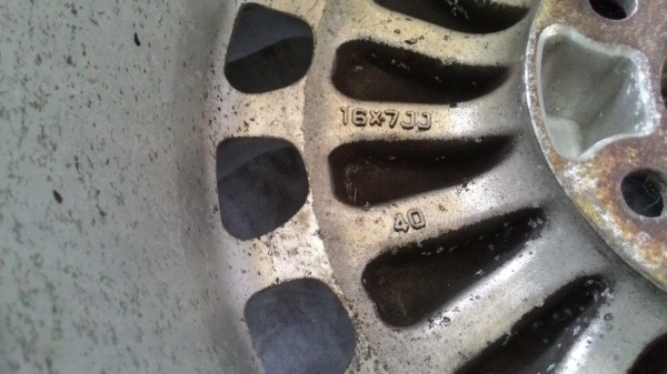 แม็กซ์เดิม Cefiro ขอบ 16 นิ้ว 5/114 ลายทานตะวัน2700บาท