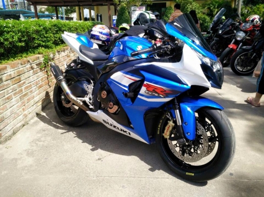 ขายsuzuki GSXR1000 ปี2012 (L2) สภาพสวยสุดสีเดิมทั้งคัน แท้ทุกชิ้น