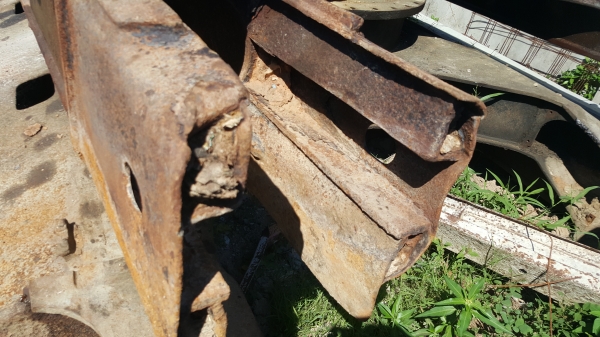 ขายด่วน เฟลมล่างKOMATSU PC200-6