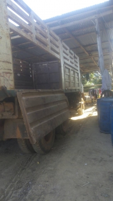 ขายดาวน์รถบรรทุก 10 ล้อดัมพ์ HINO FM17 168 แรงม้าปี 2535 เครื่อง 168 แรงม้า 2 เพลาสโลว์กลาง ขายดาวน์ 223000