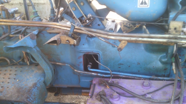 ขายรถไถฟอรด  6610  สองเพลา  คานหน้าคาลาโล่   มีทะเบียนพร้อมโอน