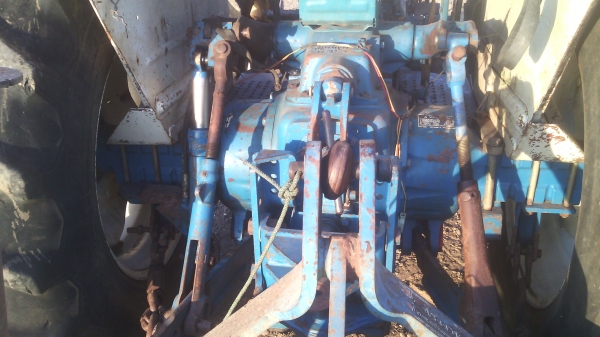 ขายรถไถฟอรด  6610  สองเพลา  คานหน้าคาลาโล่   มีทะเบียนพร้อมโอน