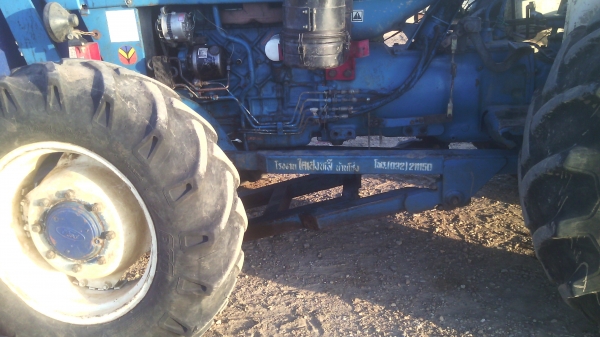 ขายรถไถฟอรด  6610  สองเพลา  คานหน้าคาลาโล่   มีทะเบียนพร้อมโอน