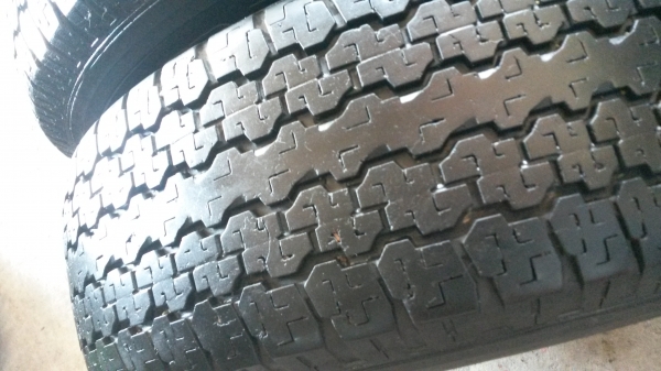 แม็กอีสุ สีรมดำแท้ พร้อมยางบริดโตน245/70/16 ปลายปี11 4เส้น