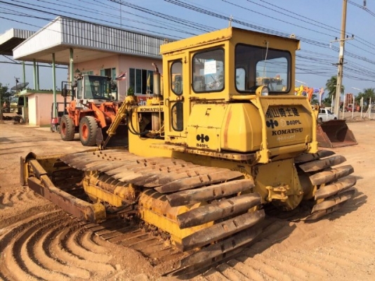 ขายรถดันดิน KOMATSU D40PL-1 รถนอกนำเข้าเองจากญี่ปุ่น สภาพสวยพร้อมใช้งาน มีVDOการทำงานครับ ขายรถดันดิน KOMATSU D40PL-1 รถนอกนำเข้าเองจากญี่ปุ่น สภาพสวยพร้อมใช้งาน มีVDOการทำงานครับ