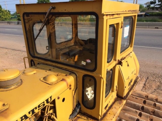 ขายรถดันดิน KOMATSU D40PL-1 รถนอกนำเข้าเองจากญี่ปุ่น สภาพสวยพร้อมใช้งาน มีVDOการทำงานครับ ขายรถดันดิน KOMATSU D40PL-1 รถนอกนำเข้าเองจากญี่ปุ่น สภาพสวยพร้อมใช้งาน มีVDOการทำงานครับ