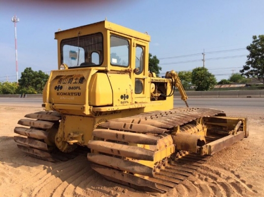 ขายรถดันดิน KOMATSU D40PL-1 รถนอกนำเข้าเองจากญี่ปุ่น สภาพสวยพร้อมใช้งาน มีVDOการทำงานครับ ขายรถดันดิน KOMATSU D40PL-1 รถนอกนำเข้าเองจากญี่ปุ่น สภาพสวยพร้อมใช้งาน มีVDOการทำงานครับ