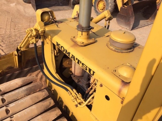 ขายรถดันดิน KOMATSU D40PL-1 รถนอกนำเข้าเองจากญี่ปุ่น สภาพสวยพร้อมใช้งาน มีVDOการทำงานครับ ขายรถดันดิน KOMATSU D40PL-1 รถนอกนำเข้าเองจากญี่ปุ่น สภาพสวยพร้อมใช้งาน มีVDOการทำงานครับ