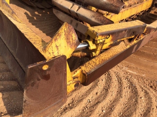 ขายรถดันดิน KOMATSU D40PL-1 รถนอกนำเข้าเองจากญี่ปุ่น สภาพสวยพร้อมใช้งาน มีVDOการทำงานครับ ขายรถดันดิน KOMATSU D40PL-1 รถนอกนำเข้าเองจากญี่ปุ่น สภาพสวยพร้อมใช้งาน มีVDOการทำงานครับ