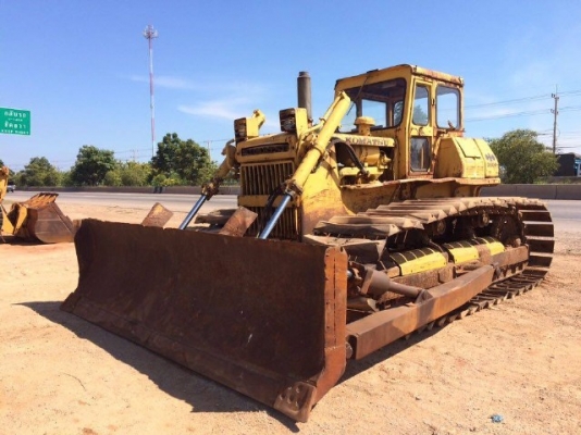 ขายรถดันดิน KOMATSU D60P-6 รถนอกนำเข้าเองจากญี่ปุ่น สภาพสวยพร้อมใช้งาน มีVDOการทำงานครับ