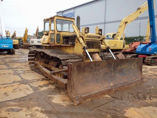 ขายรถดันดิน KOMATSU D60P-6 รถนอกนำเข้าเองจากญี่ปุ่น สภาพสวยพร้อมใช้งาน มีVDOการทำงานครับ ขายรถดันดิน KOMATSU D60P-6 รถนอกนำเข้าเองจากญี่ปุ่น สภาพสวยพร้อมใช้งาน มีVDOการทำงานครับ