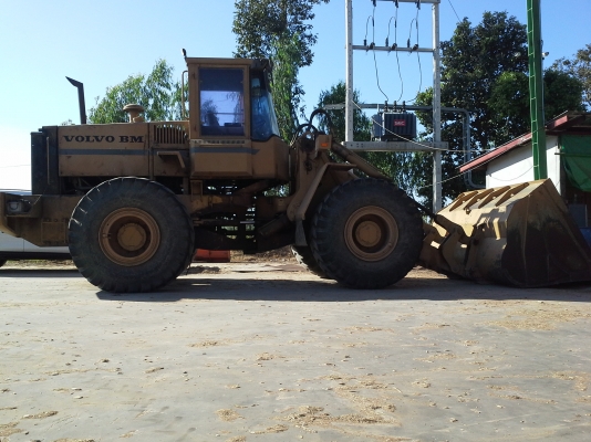 รถตักใหญ่ volvo L120B รถตักใหญ่ volvo L120B