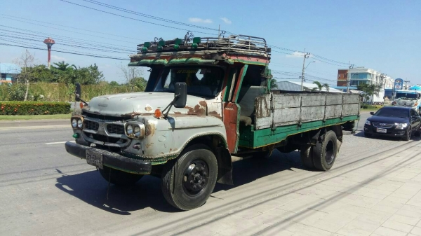 รถหกล้อ isuzu เครื่อง 6BB 145 แรง เครื่องดีคันชีสวย รถพ้อมใช้งาน ภาษีไม่ขาอ เอกสารครบ