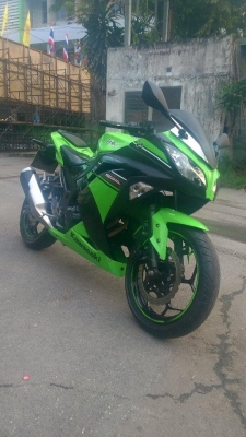 ขายลูกเดียว ninja250iปี2556 รถบ้านสวยๆ มีเล่มเอกสารครบ ขายลูกเดียว ninja250iปี2556 รถบ้านสวยๆ มีเล่มเอกสารครบ