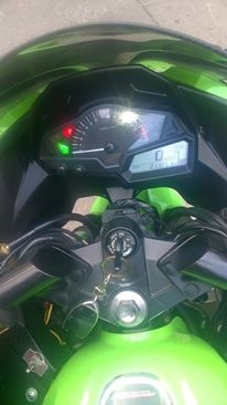 ขายลูกเดียว ninja250iปี2556 รถบ้านสวยๆ มีเล่มเอกสารครบ ขายลูกเดียว ninja250iปี2556 รถบ้านสวยๆ มีเล่มเอกสารครบ