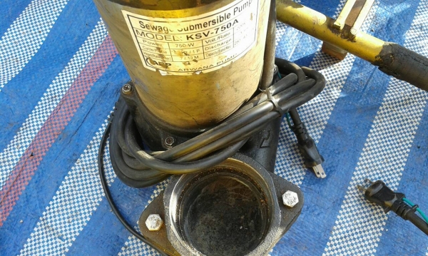 ปั้มไดโวล่  3  นิ้วดูดโคลน