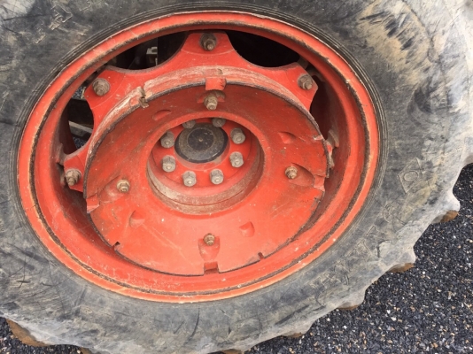 ขายรถไถ2เพลา KUBOTA M9540DTH เครื่อง 95แรงม้า ปี51 สนใจโทร 081-970-1072