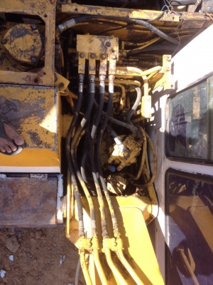 ขายรถเเบคโฮkomatsu pc60-6 พร้อมใช้งาน ขายรถเเบคโฮkomatsu pc60-6 พร้อมใช้งาน