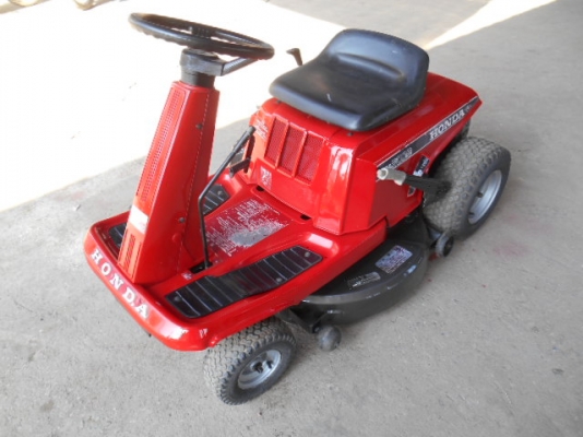 ขายรถตัดหญ้าHONDA HT-R 3009 พร้อมใช้