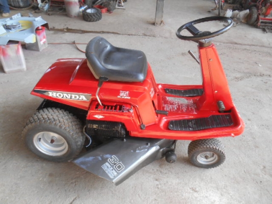 ขายรถตัดหญ้าHONDA HT-R 3009 พร้อมใช้