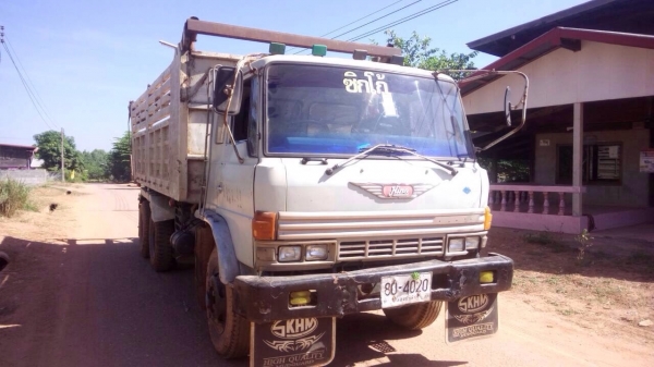 ขายครับKT925สองเพลาดั้มเครื่อง185Hpเครื่องดีคัสชีงามๆยางเต็มเอกสารพร้อมโอน