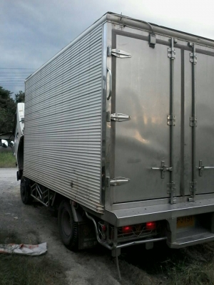 ขาย 6 ล้อ ตู้เย็น เมก้า 175 ยาว 5.5 ม. ปี 2554 เครื่องดี คัสซีสวย พร้อมใช้ สนใจติดต่อได้ที่  081-9420141  ,  081-5715326