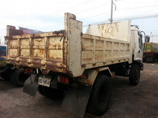 สวยมาก คัชซีสวย สภาพพร้อมใช้งาน เอกสารพร้อมโอน สนใจโทร 090-8588220คุณนะ 093-3258446คุณบิว หรือเข้าดูสินค้าอื่นๆได้ที่ www.truck.in.th/498 หรือFacebook ตลาดรถมือสอง คุณนะ