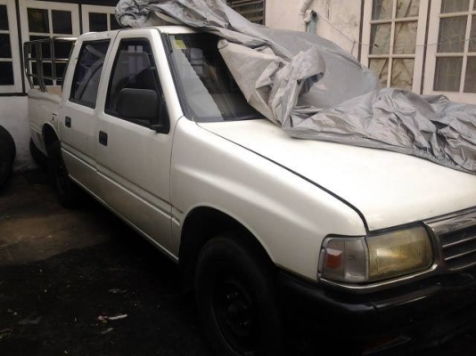 อีซูซุ มังกรทอง