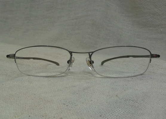 แว่นสายตายาวไททาเนียม  Jean Pucci made in Japan