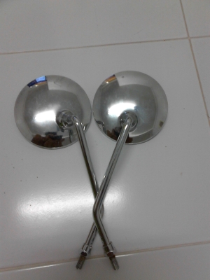 ขายกระจกมองข้าง แต่งโครเมียมclassic สวยๆ ราคา 150 บาท ขายกระจกมองข้าง แต่งโครเมียมclassic สวยๆ ราคา 150 บาท
