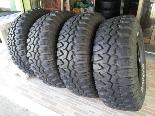 ล้อแม็กลาย bradley พร้อมยาง mud maxxis bighorn 33x12.5 ดอกเต็มเหมือนยางใหม่