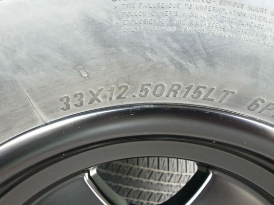 ล้อแม็กลาย bradley พร้อมยาง mud maxxis bighorn 33x12.5 ดอกเต็มเหมือนยางใหม่