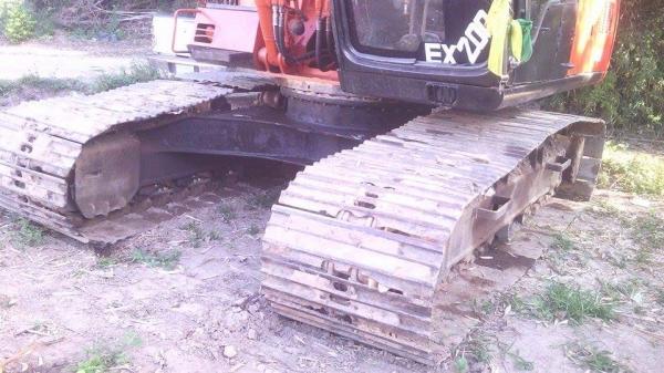 **420,000 บ.ต่อรอง/// แบคโฮ HITACHI EX200-2 เมกกะปั้ม สัญญาซื้อขาย **ขาย HITACHI EX200 รุ่น 2 แบคโฮขนาด200 สภาพดี พร้อมใช้ ราคาเบาๆ HYD.EXCAVATOR HITACHI EX200-2 เครื่องเดิม ปั้มเดิม มีเมกกะปั้ม ไฟฟ้าตัด เครื่อง/ปั้ม ดี แน่น แรงดีครับ ทำงานดี เร็วดี ครับ **420,000 บ.ต่อรอง/// แบคโฮ HITACHI EX200-2 เมกกะปั้ม สัญญาซื้อขาย **ขาย HITACHI EX200 รุ่น 2 แบคโฮขนาด200 สภาพดี พร้อมใช้ ราคาเบาๆ HYD.EXCAVATOR HITACHI EX200-2 เครื่องเดิม ปั้มเดิม มีเมกกะปั้ม ไฟฟ้าตัด เครื่อง/ปั้ม ดี แน่น แรงดีครับ ทำงานดี เร็วดี ครับ
